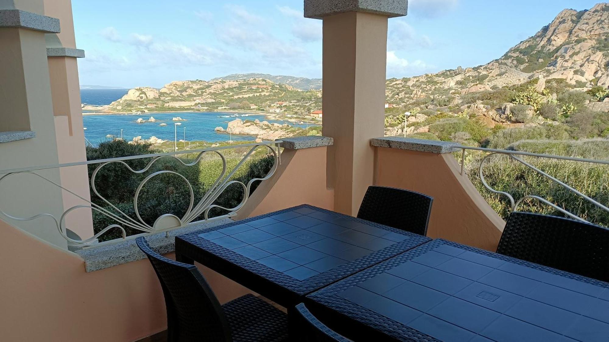 Appartamento Vista Mare Punta Tegge ลามัดดาเลนา ภายนอก รูปภาพ