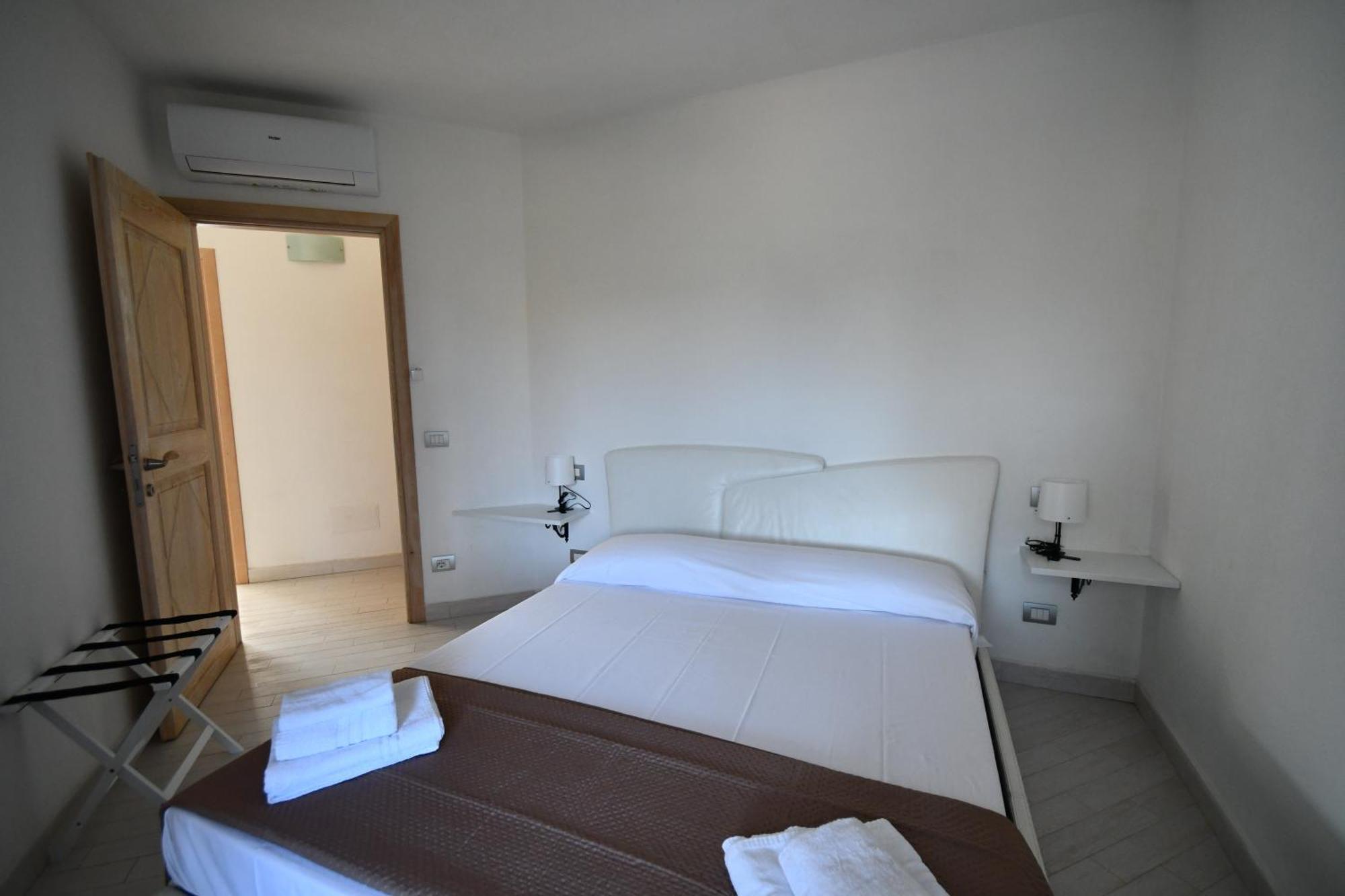 Appartamento Vista Mare Punta Tegge ลามัดดาเลนา ภายนอก รูปภาพ